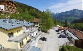 Zippy Penthouse Apartment Lake & Mountain Views